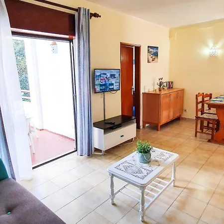 - Sleeps 2 Parking & Pool Access