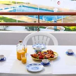 - Sleeps 2 Parking & Pool Access *